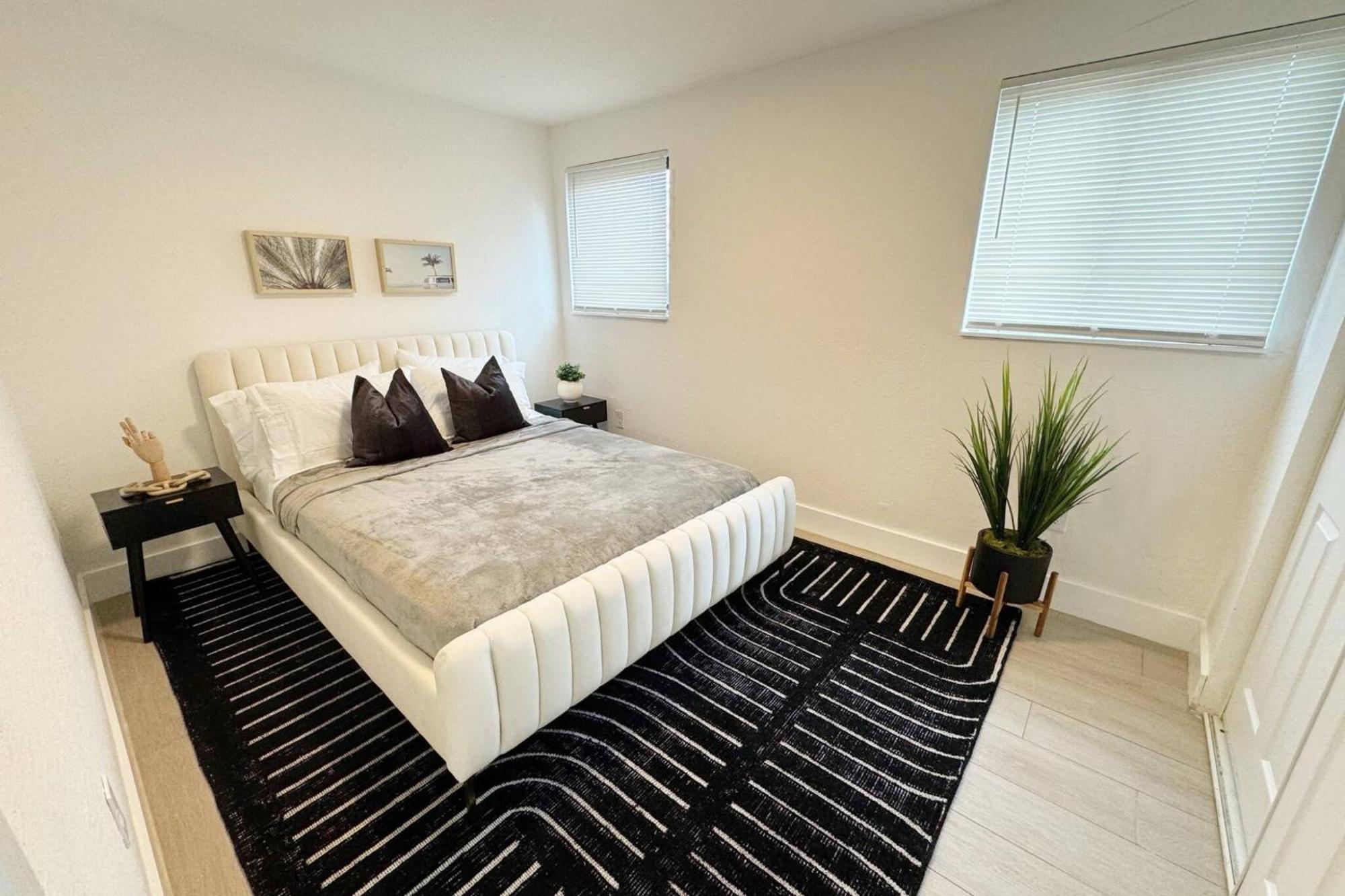 Modern Escape At Wynwood: Your Comfort Sanctuary Apartment