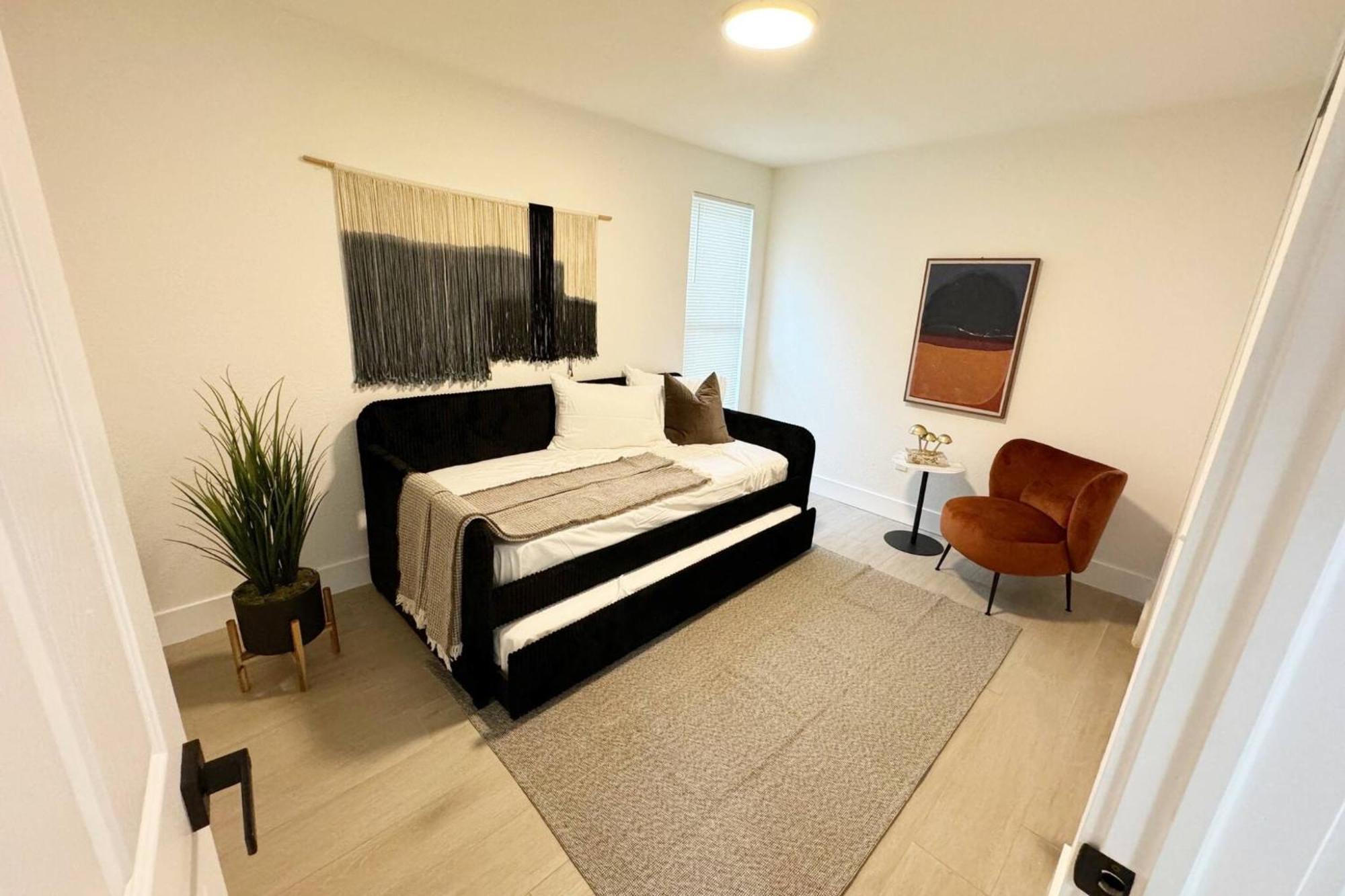 Apartment Modern Escape At Wynwood: Your Comfort Sanctuary